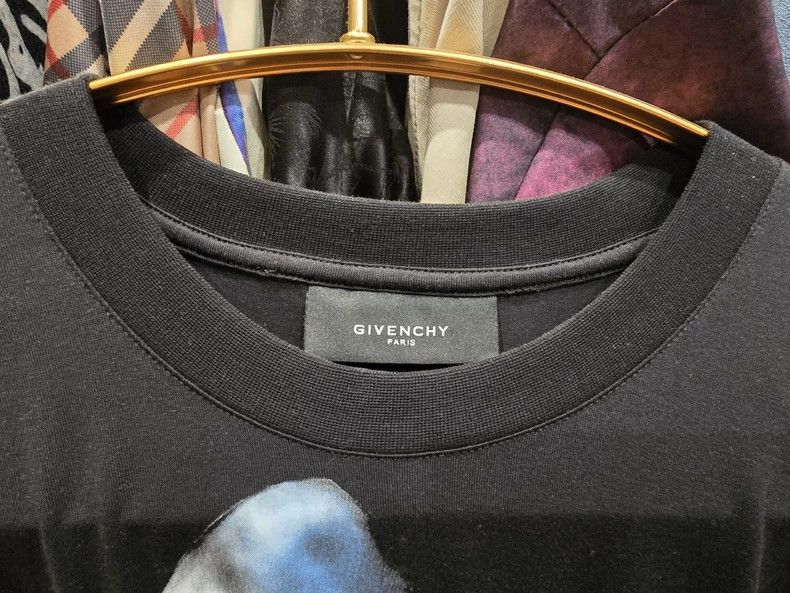 Givenchy Givenchy First generation black label short-sleeved T-shir Size US S / EU 44-46 / 1 - 4 Thumbnail