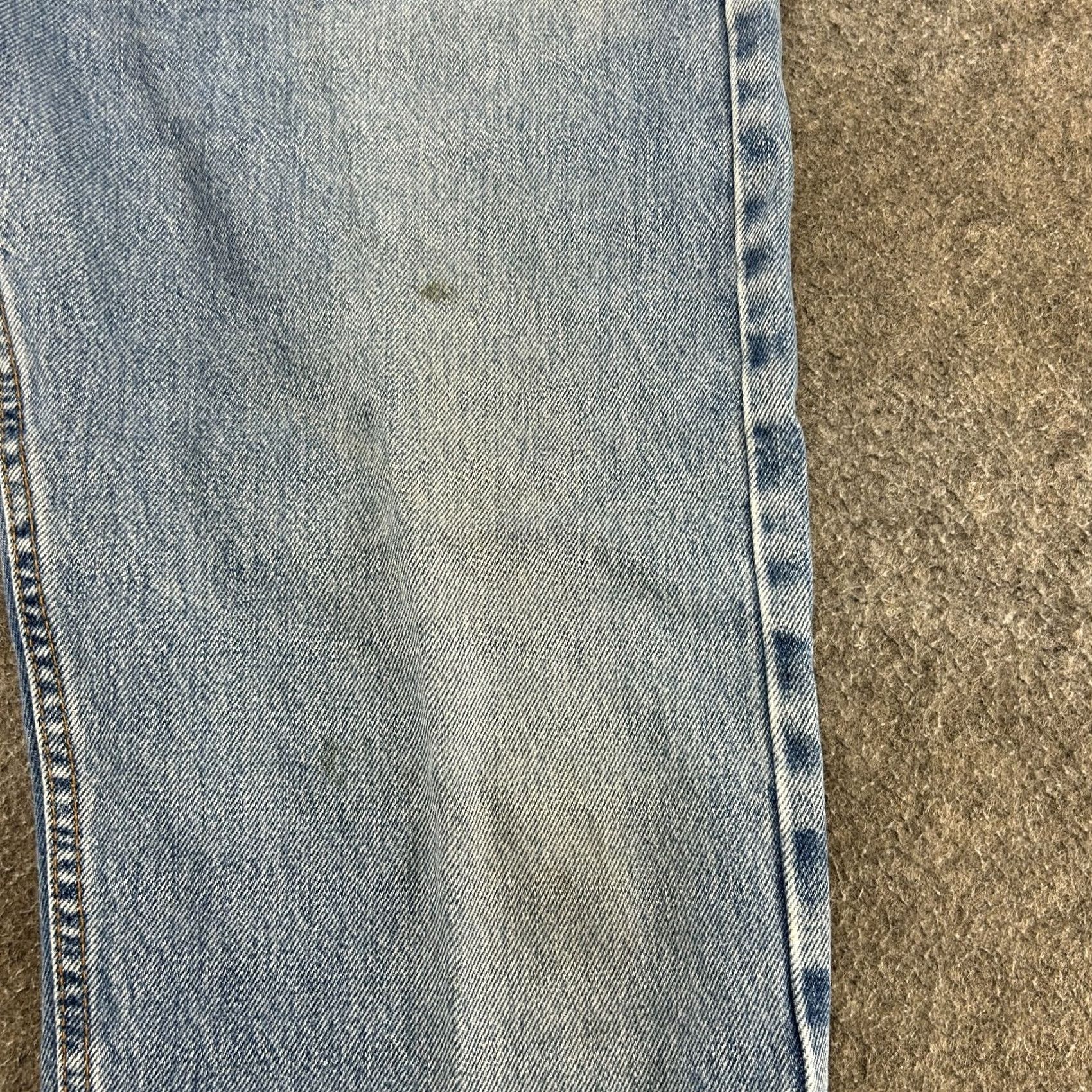 Levi's VINTAGE Levi's 505 Jeans Mens 34x28 Blue Regular Straight Light Wash HEMMED 90s Jeans Mens Blue 90s Christian0 Size US 34 / EU 50 - 7 Thumbnail