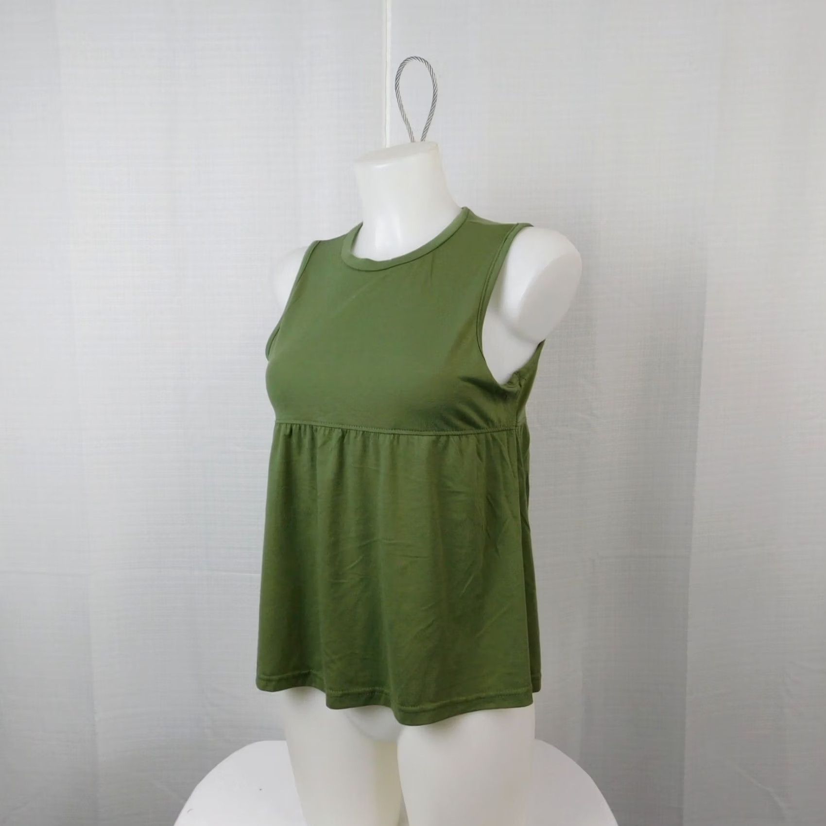 Olive Women's Sleeveless Crew Neck Knit Peplum Tank Olive Green XL #1773 Size XL / US 12-14 / IT 48-50 - 2 Thumbnail