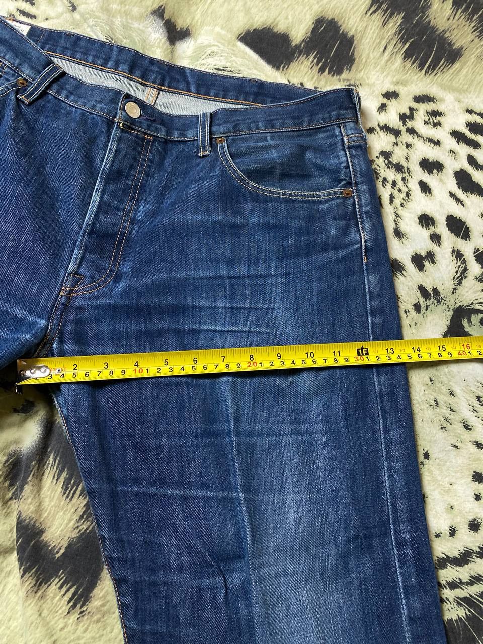 Levi's × Vintage Vintage Levi’s Faded 501 Mid Wash Jeans Size US 38 / EU 54 - 13 Thumbnail