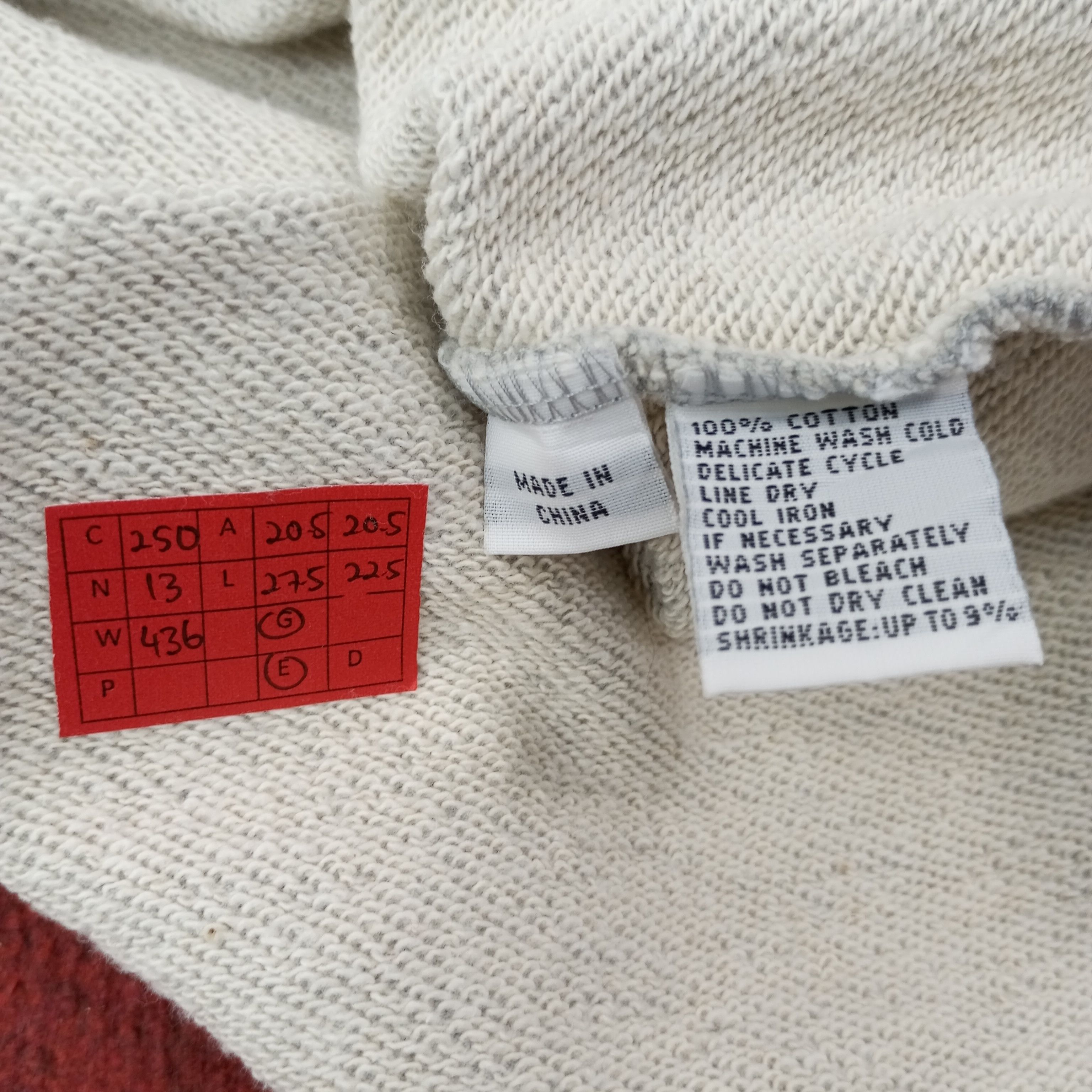 Yves Saint Laurent Yves Saint Laurent Fashion Brand Sweatshirt c250n13 Size US S / EU 44-46 / 1 - 8 Thumbnail