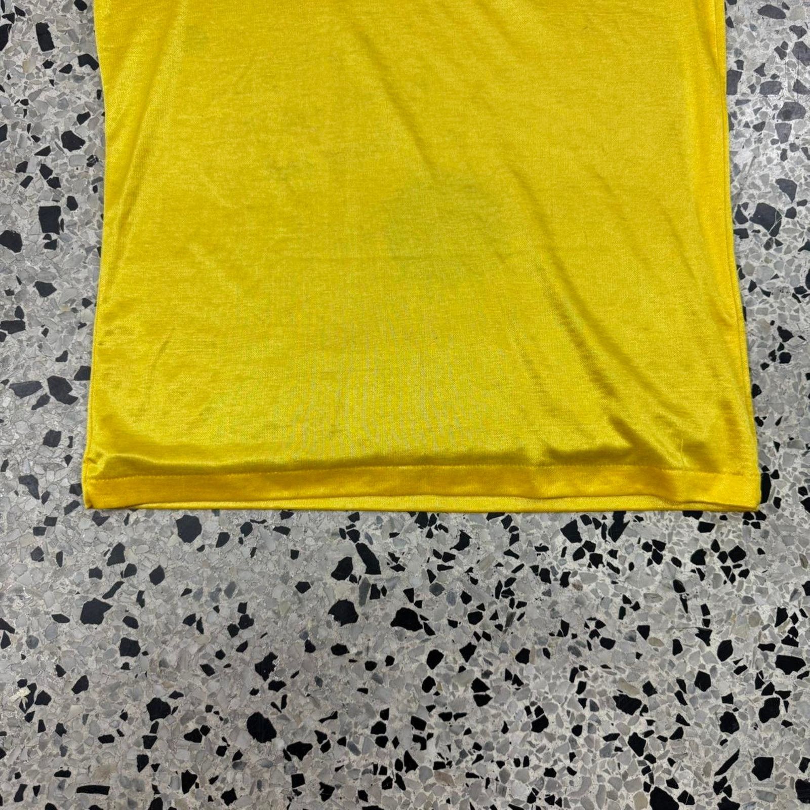 Umbro × Vintage VINTAGE 80S 90S UMBRO POLYESTER ATLETICO JUVENIL 5 JERSEY: Size US M / EU 48-50 / 2 - 2 Thumbnail