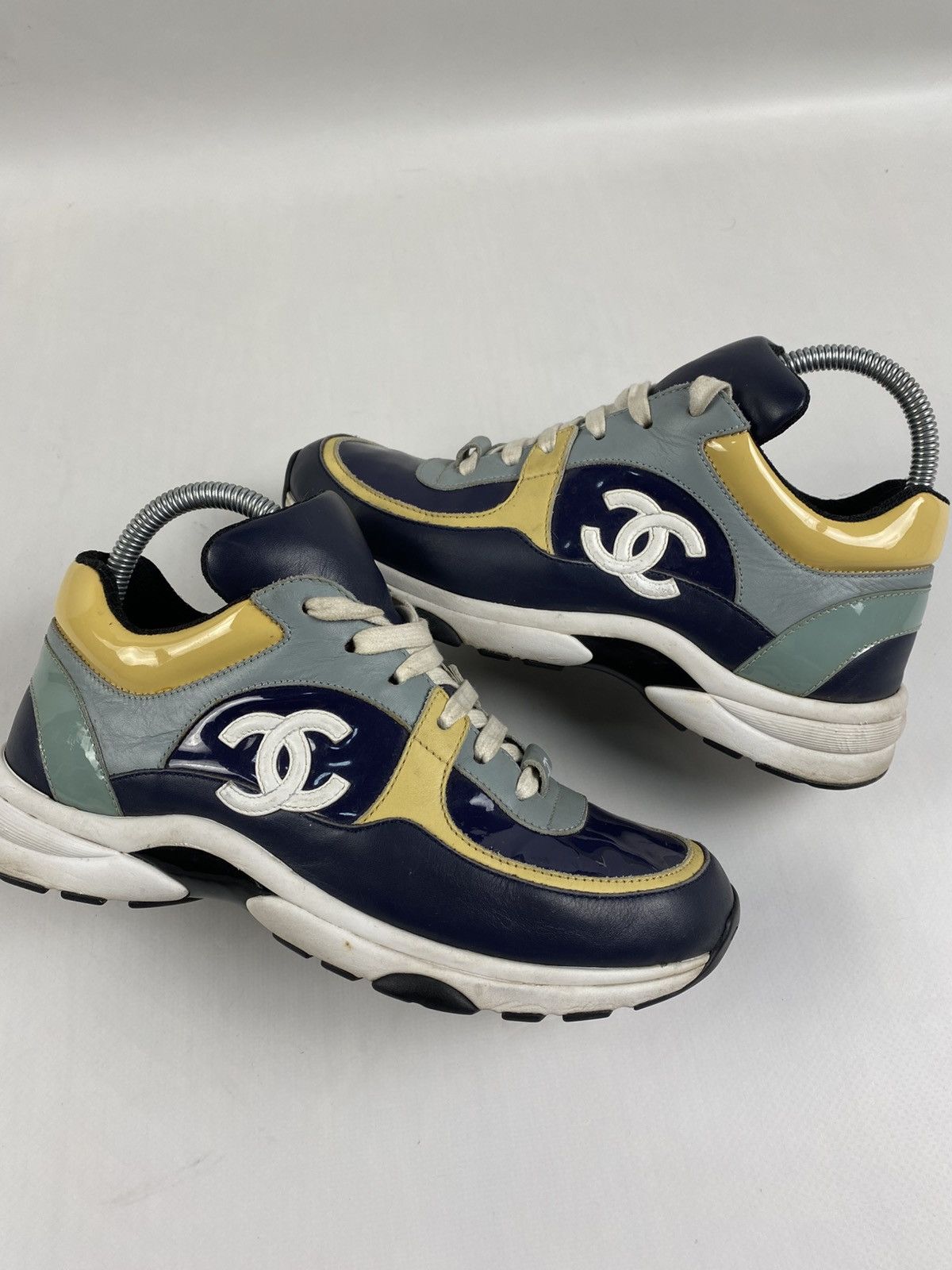 Chanel Chanel Low-Top Sneakers Size US 7 / IT 37 - 1 Thumbnail