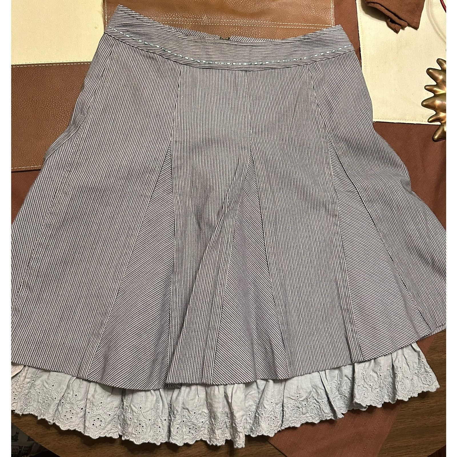 & Other Stories Grey Pinstripe Lace Eyelet Japanese Layered Above Knee Skirt Size 28" / US 6 / IT 42 - 1 Thumbnail