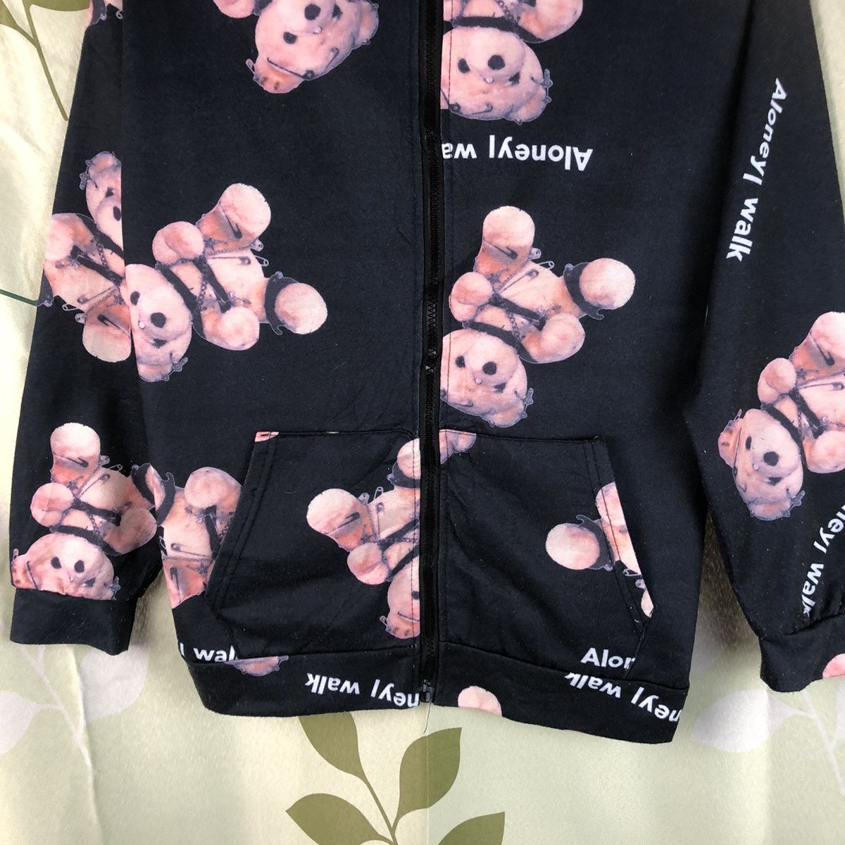 Japanese Brand × Vintage Full print teddy bear A Lonely I Wake Black Hoodie #7465 Size M / US 6-8 / IT 42-44 - 6 Thumbnail