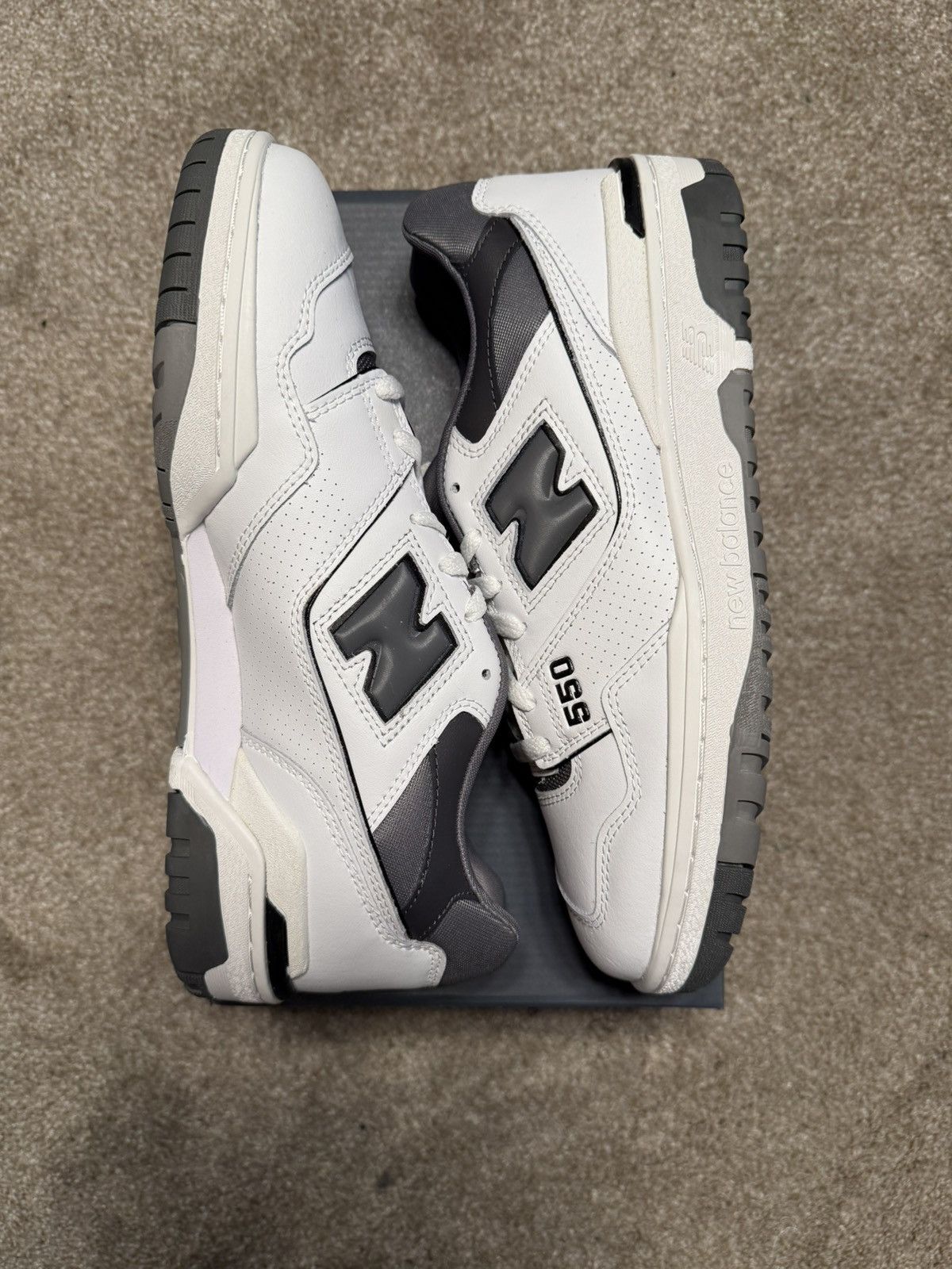 New Balance New Balance 550 “White Grey” Size US 9.5 / EU 42-43 - 4 Thumbnail