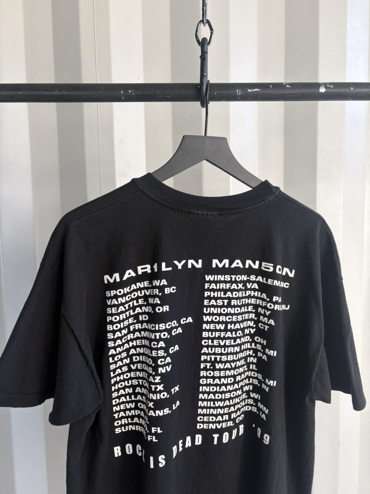 Band Tees Vintage Marilyn Manson Sex Drugs Shirt Faded GRUNGE Size US XL / EU 56 / 4 - 4 Thumbnail