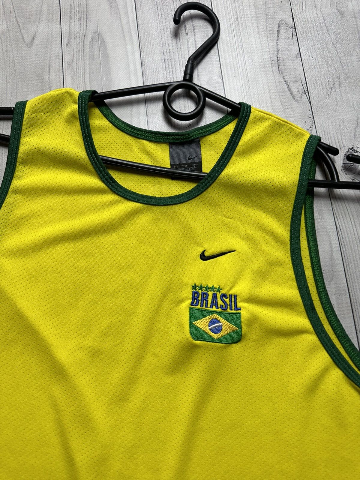 Vintage Brazil soccer tee logo size M Size US M / EU 48-50 / 2 - 2 Thumbnail