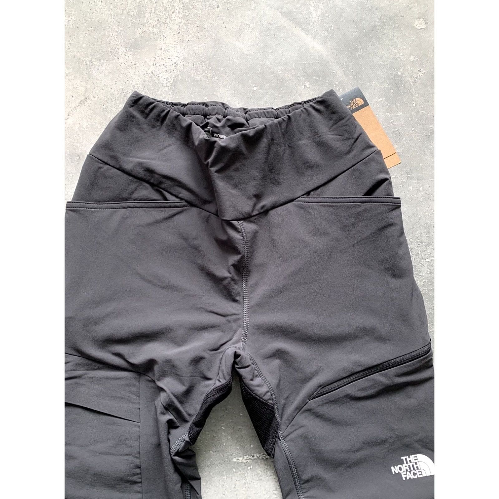 The North Face THE NORTH FACE Felik Tight Leggings Women’s 4 Black Activewear Star, Outdoor, Sports, Track Pants Women Size 27" / US 4 / IT 40 - 4 Thumbnail