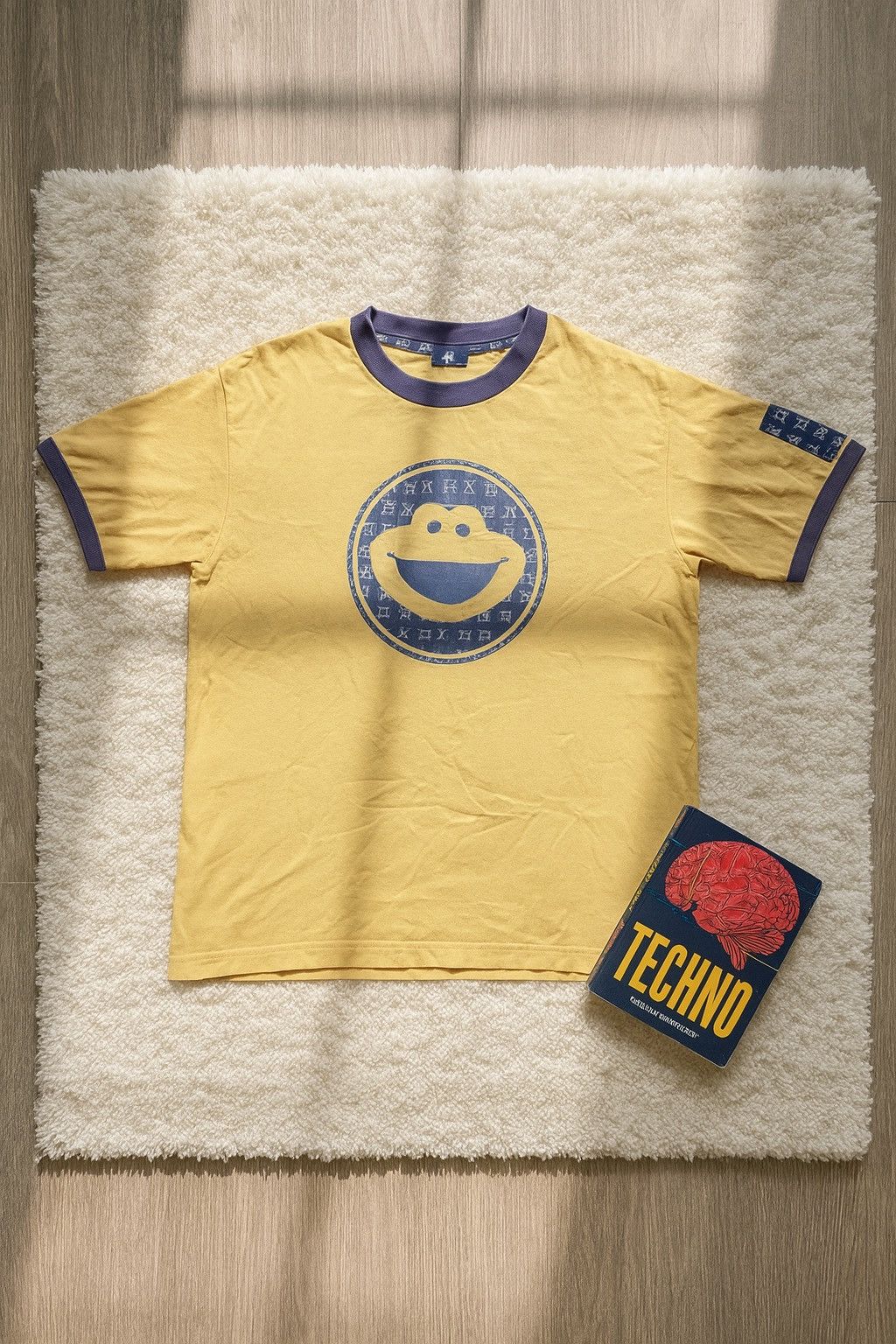 Japanese Brand VINTAGE HARLEM STORE LV ALIKE DESIGN TSHIRT Size US XL / EU 56 / 4 - 1 Thumbnail