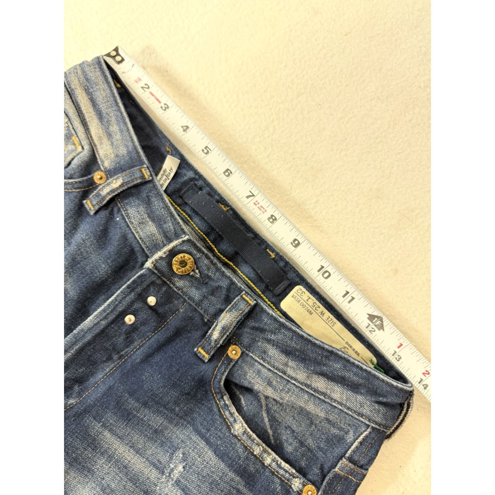 Diesel Diesel Jeans Boyfriend Relaxed Blue Denim Size 25 Womens 24in Inseam 32in L Distressed Bathrooms? Size 42" / US 20 - 2 Thumbnail