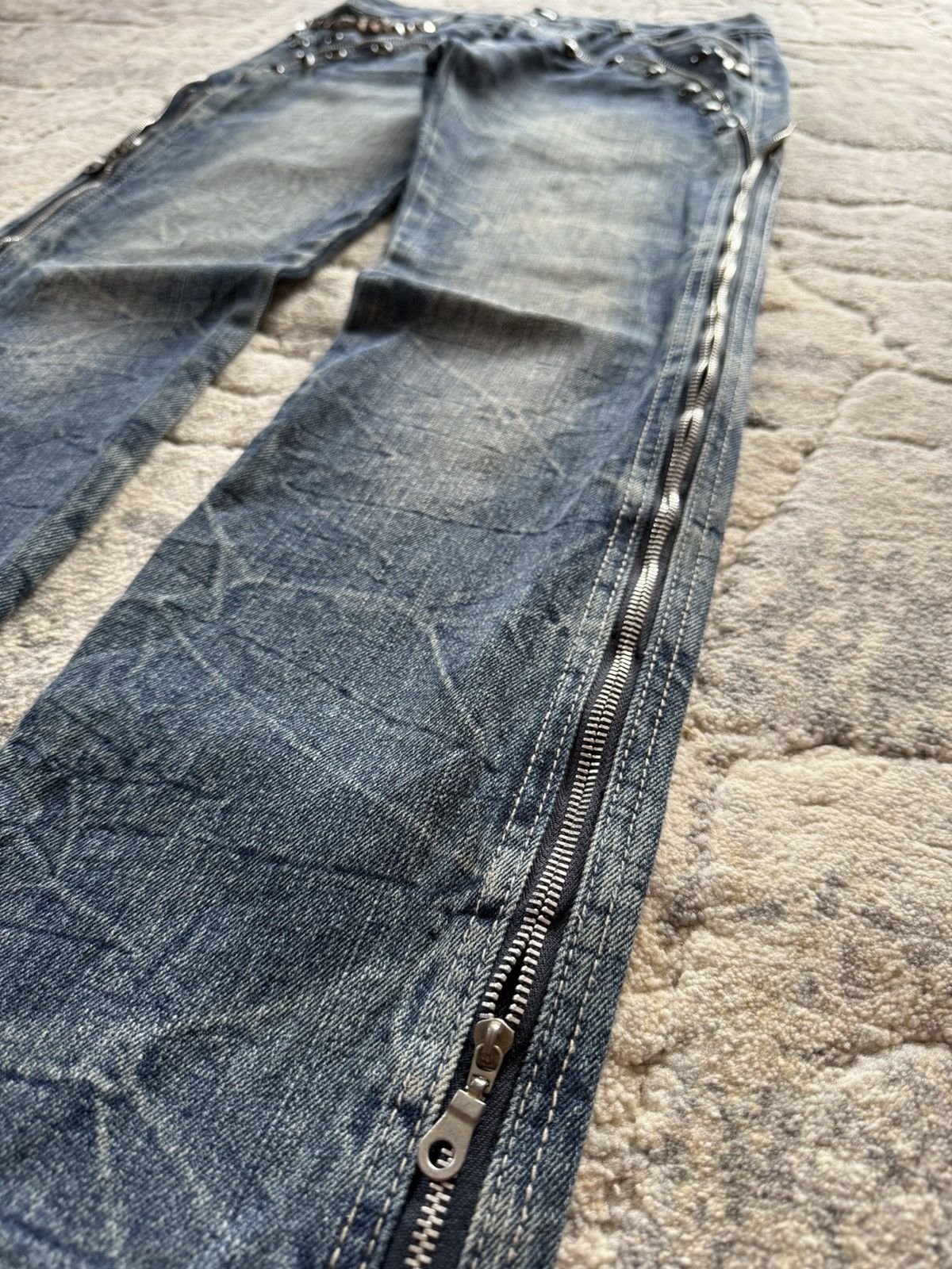 Le Grande Bleu (L.G.B.) T.S.H.H Japan Avant Garde Studded Zipper Denim Jeans Size US 28 / EU 44 - 3 Thumbnail