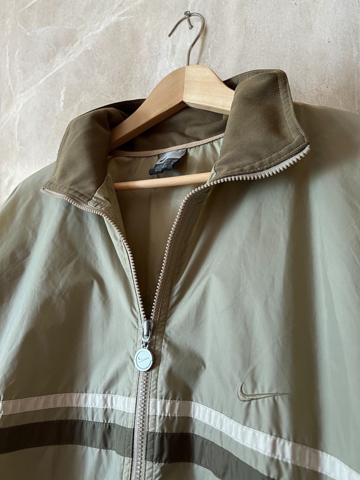 Nike × Vintage NIKE NYLON VINTAGE TRACK JACKET SWOOSH 90s BOMBER LOGO y2k Size US XL / EU 56 / 4 - 4 Thumbnail