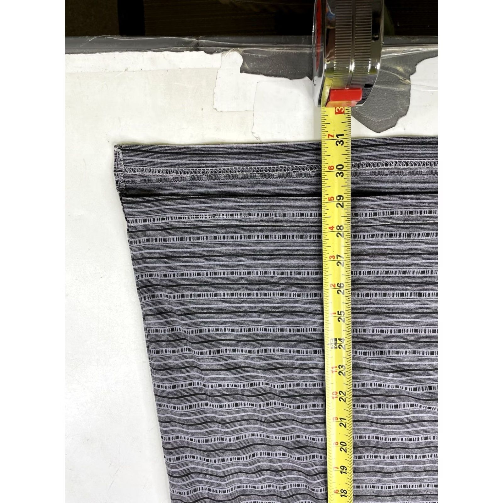 Gramicci VINTAGE Gramicci T-Shirt Geometric All Over Print Crewneck Short Sleeve Mens XL Gray 100% Cotton USA Made T-Shirt Size US XL / EU 56 / 4 - 4 Thumbnail