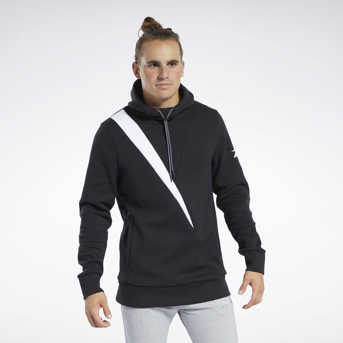 Reebok Men’s Hoodie Reebok Black Size: M Size US M / EU 48-50 / 2 - 5 Thumbnail