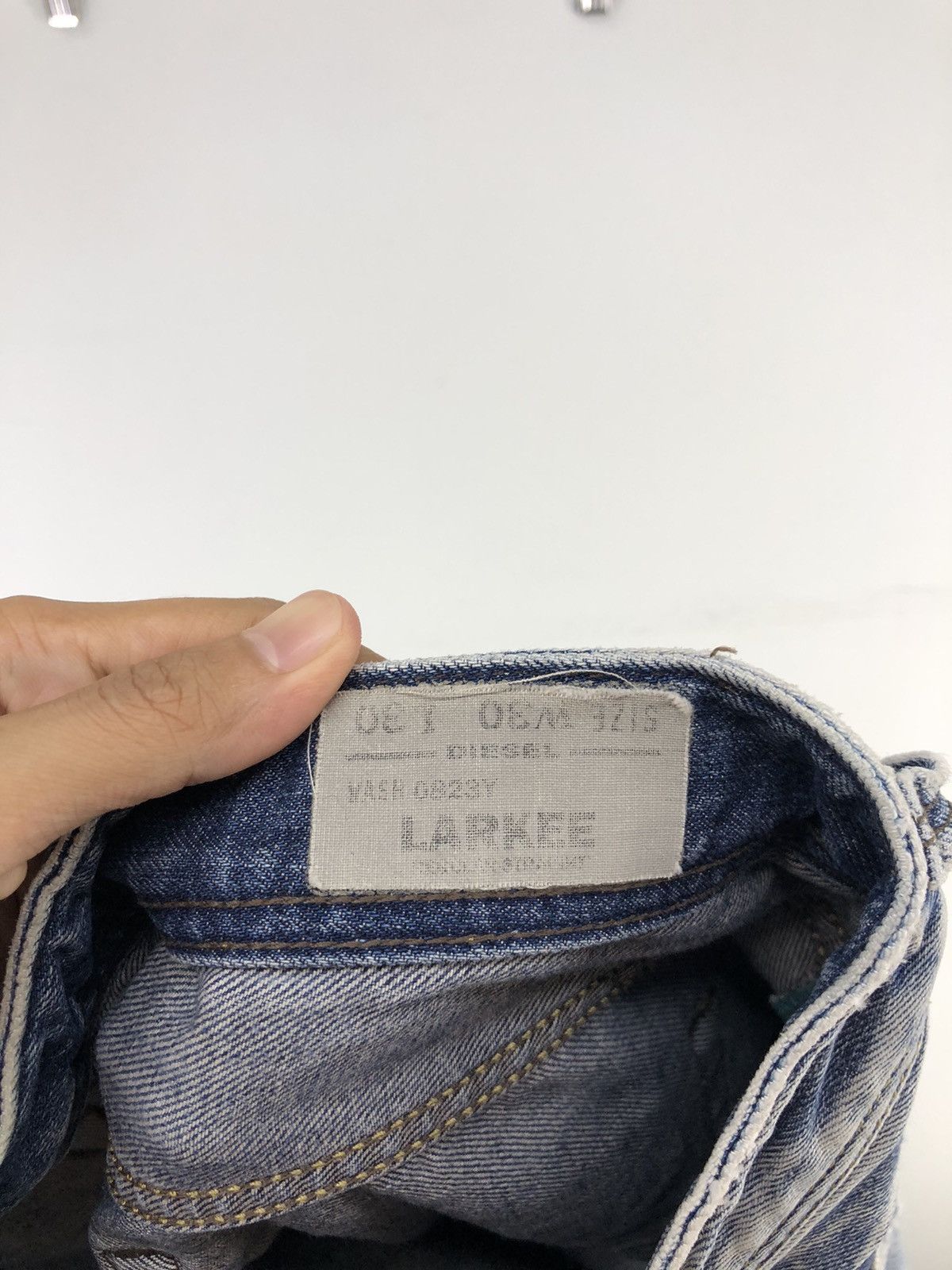 Diesel Vintage Diesel Larkee Distressed Stone Wash Jeans Size US 32 / EU 48 - 20 Thumbnail