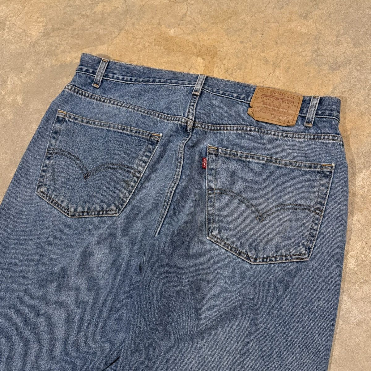 Levi's 1990s Levi’s 647 Faded Distressed Loose Fit Jeans ERD Grunge Size US 37 - 9 Thumbnail