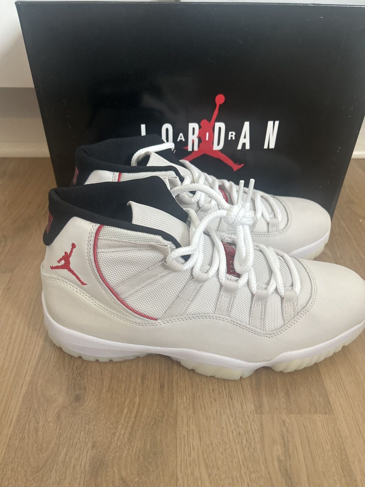 Jordan Brand Jordan 11 Platinum Tint Size US 10.5 / EU 43-44 - 1 Thumbnail