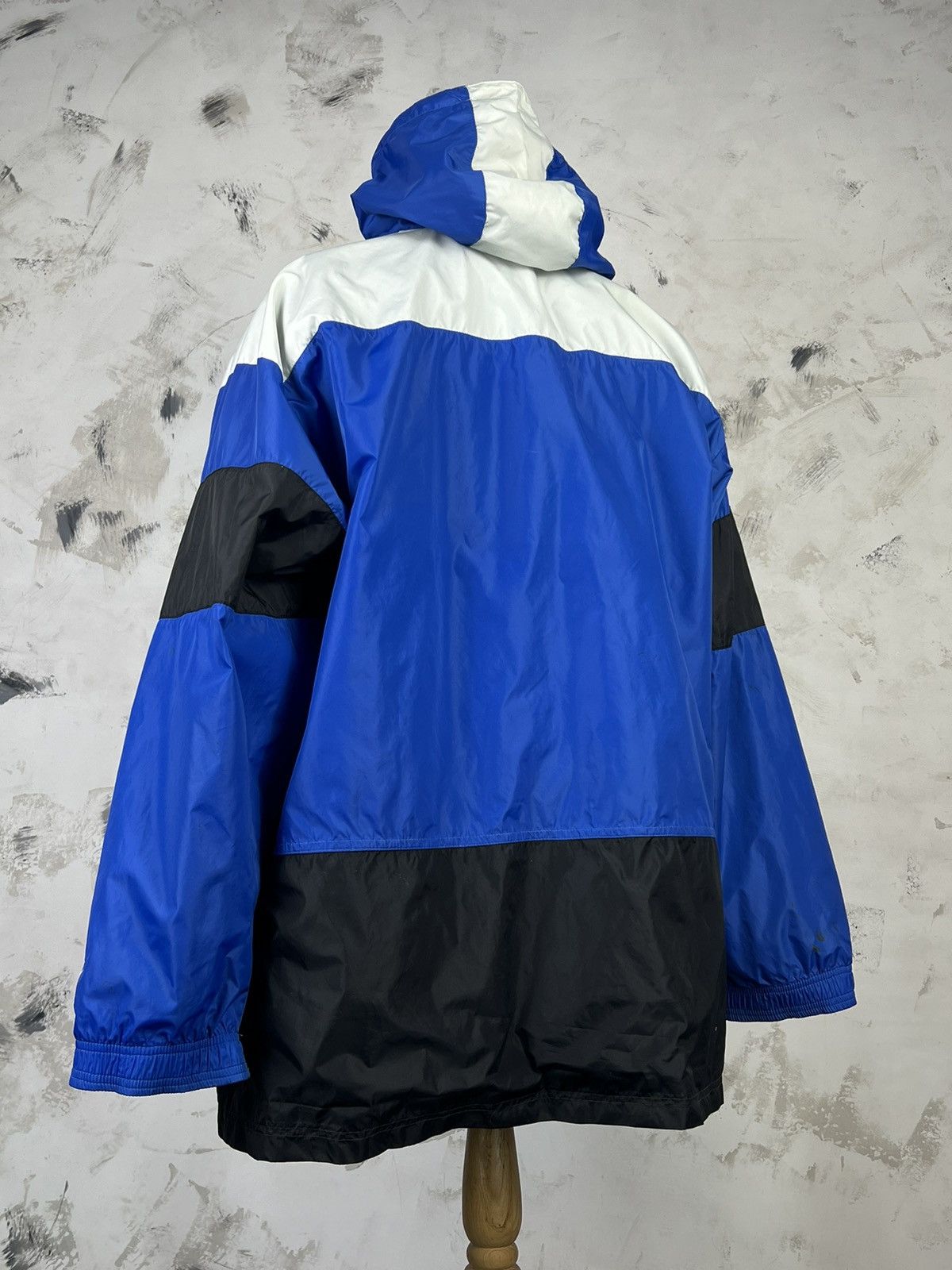 Nike Vintage Nike Sports Classics Jacket Size XL Size US XL / EU 56 / 4 - 4 Thumbnail