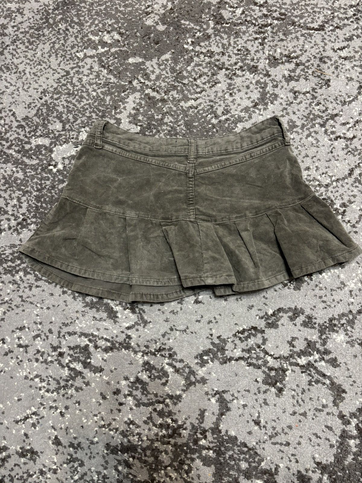 Bdg × Urban Outfitters × Vintage Vintage BDG y2k urban outfitters pleated velvet mini skirt Size 26" / US 2 / IT 38 - 7 Thumbnail