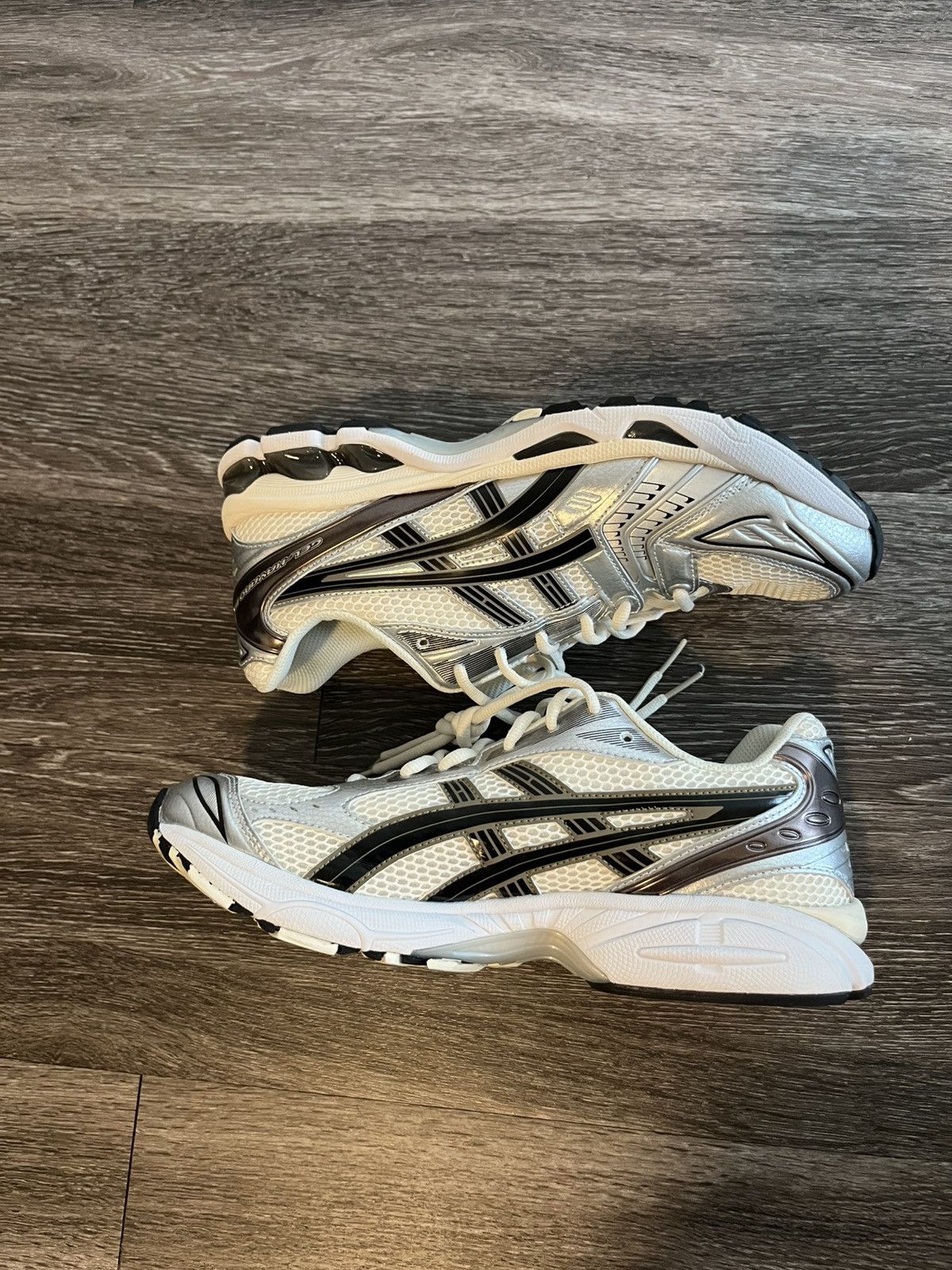Asics Asics Plum Gel-Kayano 14 Cream/Black Size US 10.5 / EU 43-44 - 1 Thumbnail