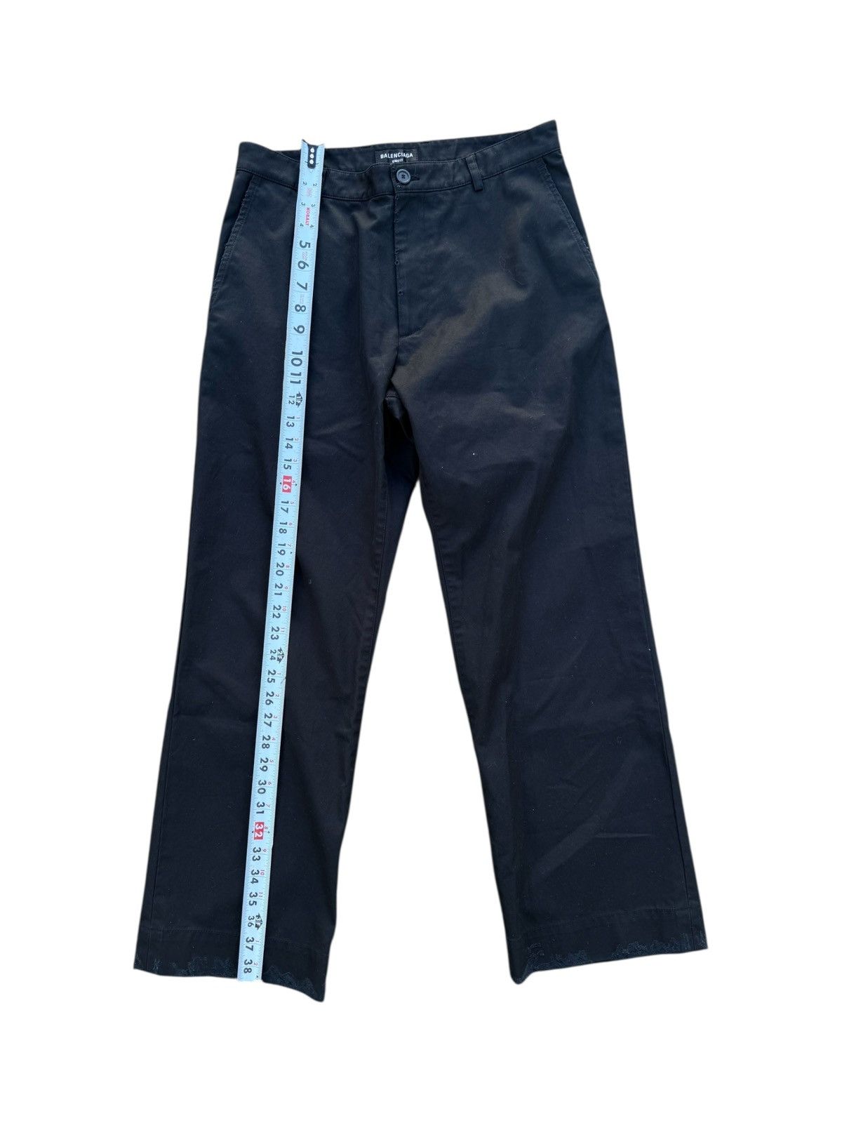 Balenciaga Balenciaga distressed trousers Size US 30 / EU 46 - 7 Thumbnail