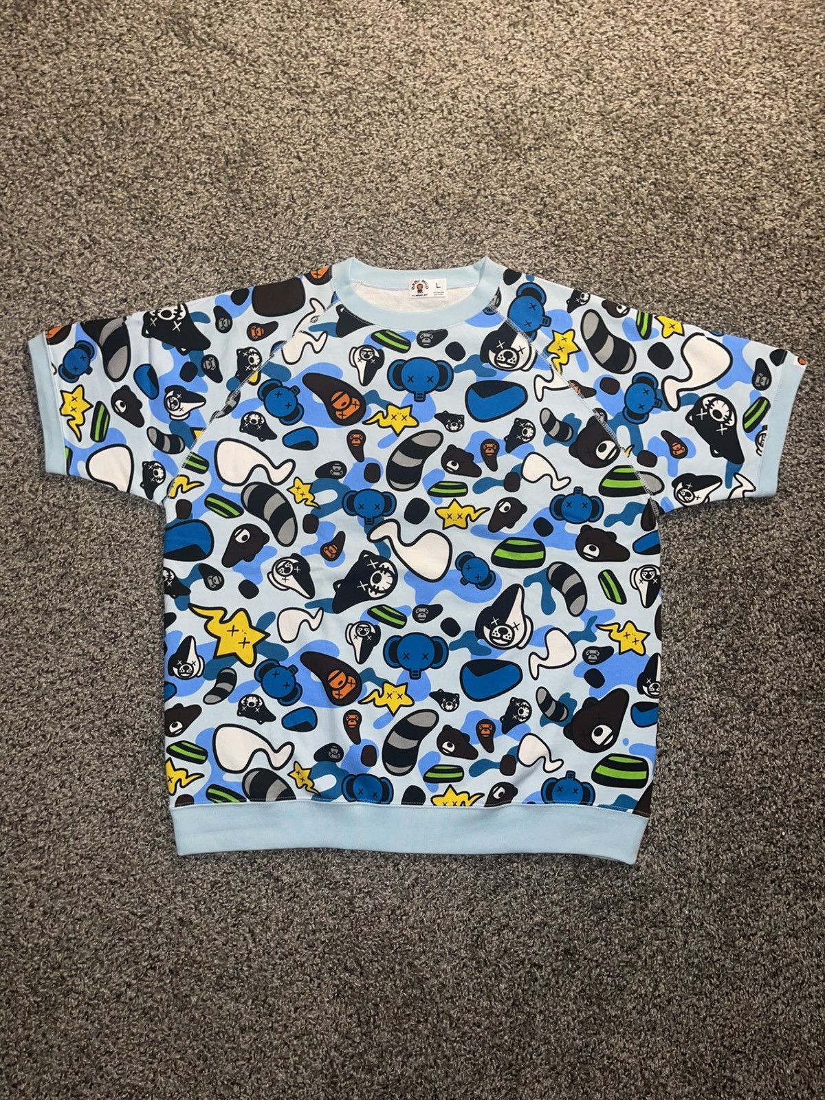 Bape Bape x kaws Baby Milo Animal Kingdom Crewneck Size US L / EU 52-54 / 3 - 3 Thumbnail