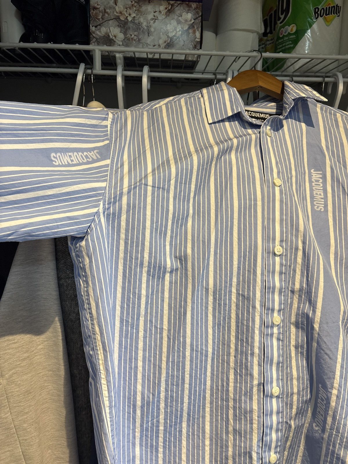 Jacquemus Jacquemus The Simon White & Blue Striped Shirt Size US S / EU 44-46 / 1 - 5 Thumbnail