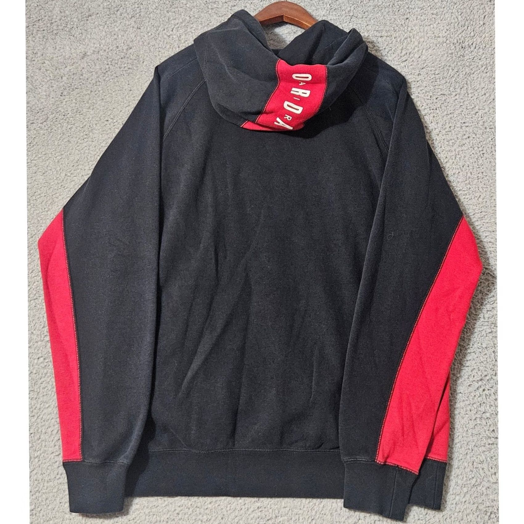 Nike Nike Air Jordan Hoodie Pullover Men L Black Polka Dots Sweatshirt Size US L / EU 52-54 / 3 - 2 Thumbnail