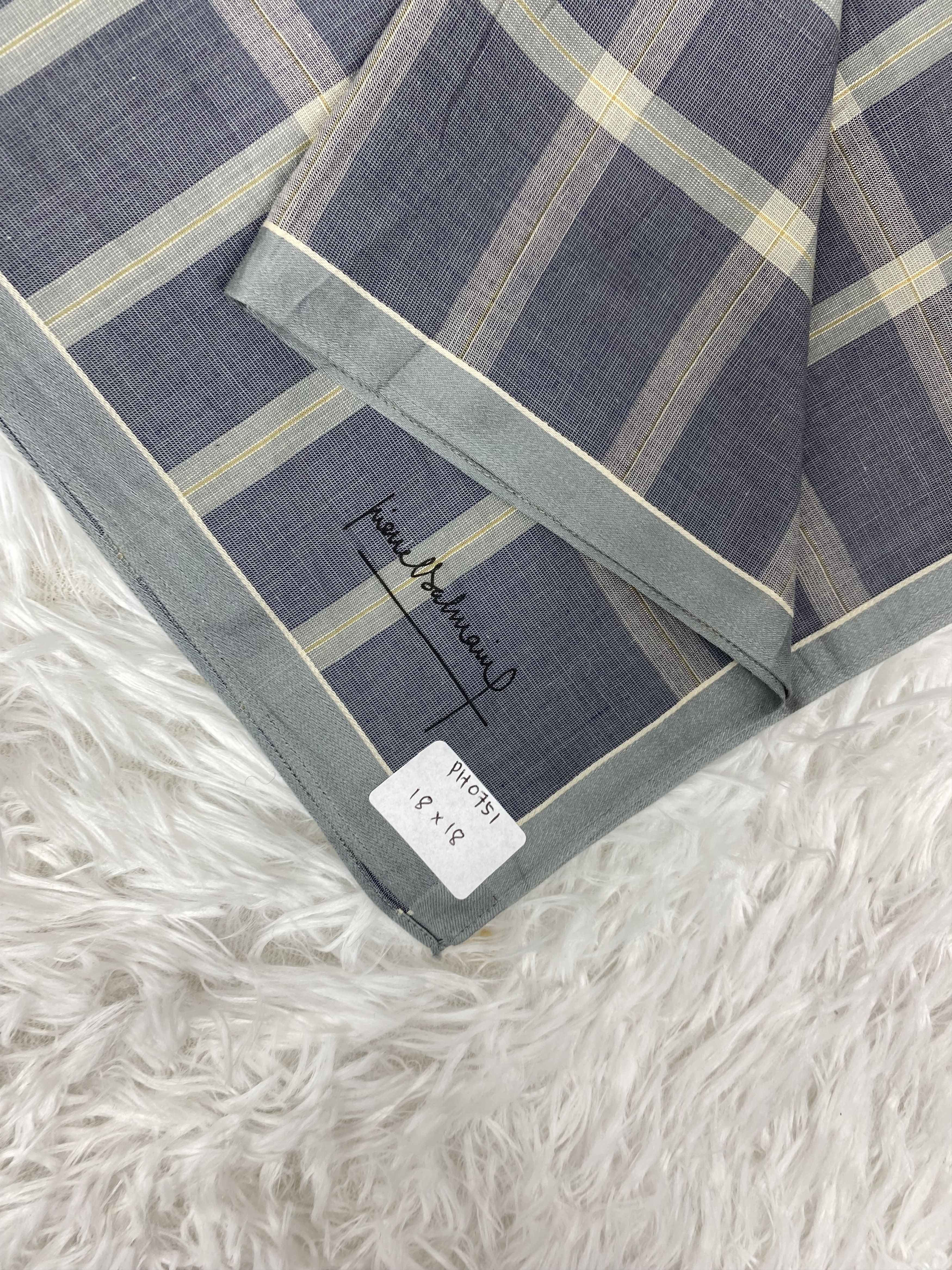 Pierre Balmain × Vintage Vintage Pierre Balmain Handkerchief Neckerchief PH0751 Size ONE SIZE - 2 Thumbnail