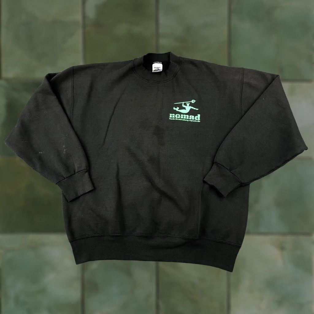 Fruit Of The Loom VINTAGE Nomad Swim Team Sweatshirt XL Black 90s Crewneck Pullover Fruit of the Loom Mens Distressed Grunge Double Sided Graphic US Made Size US XL / EU 56 / 4 - 1 Thumbnail