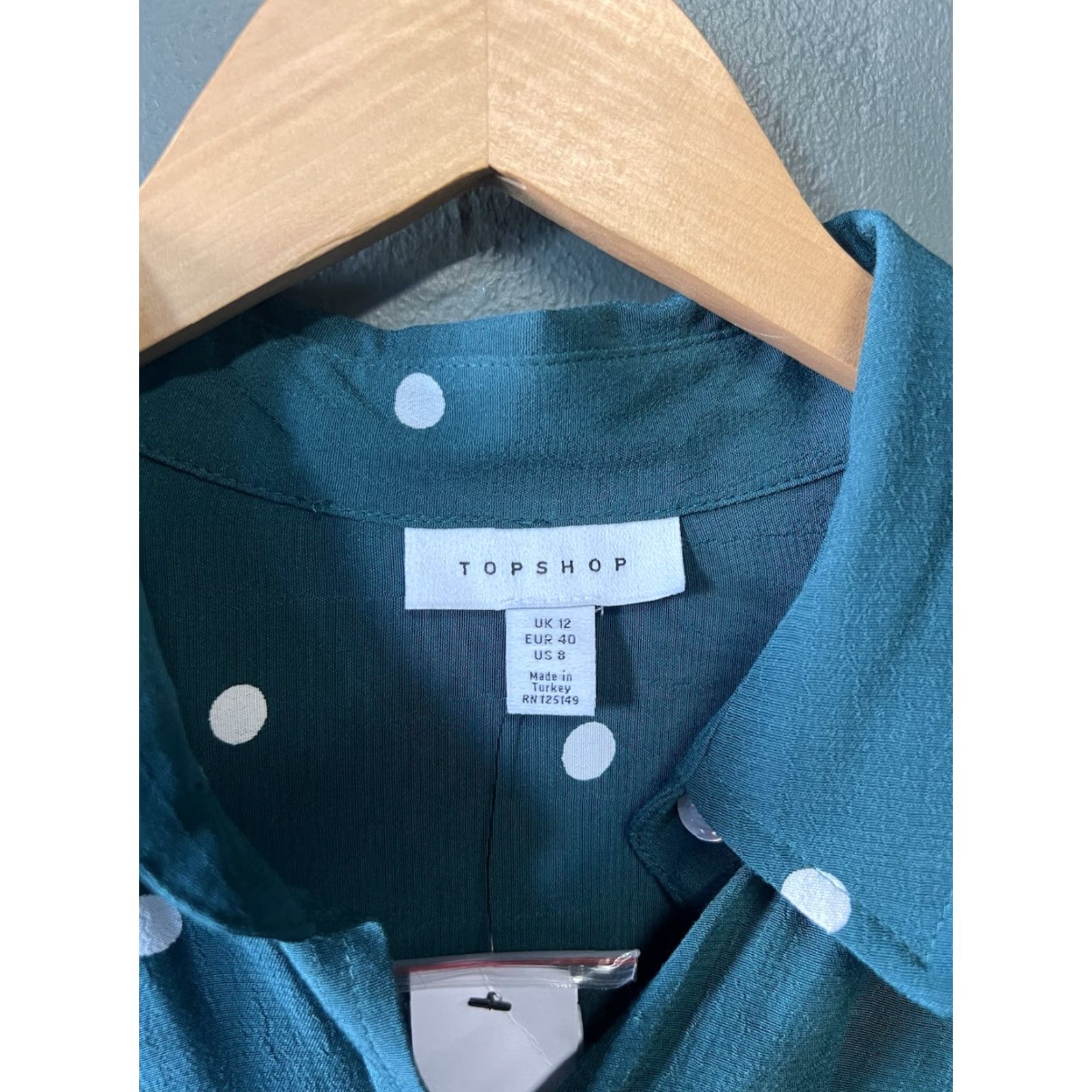Topshop Topshop Womens Green Polka Dot Long Sleeve Button-Up Shirt NWT Size 8 Size M / US 6-8 / IT 42-44 - 3 Thumbnail