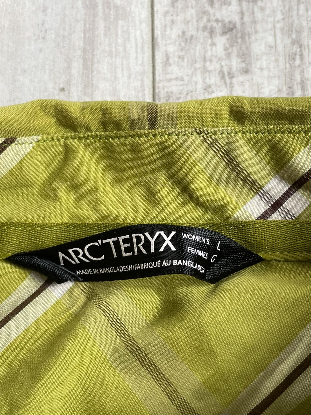 Arc'teryx Arcteryx Flannel Shirt Button Up Gorpcore Y2K RARE Size L / US 10 / IT 46 - 10 Thumbnail
