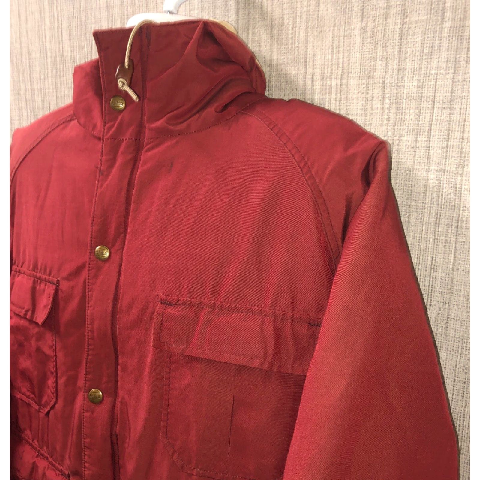 Vintage L.L. Bean Red Hooded Full Zip Jacket Mens L Regular Size 24 Inch Armpit Parka Jacket Coat Size US L / EU 52-54 / 3 - 2 Thumbnail