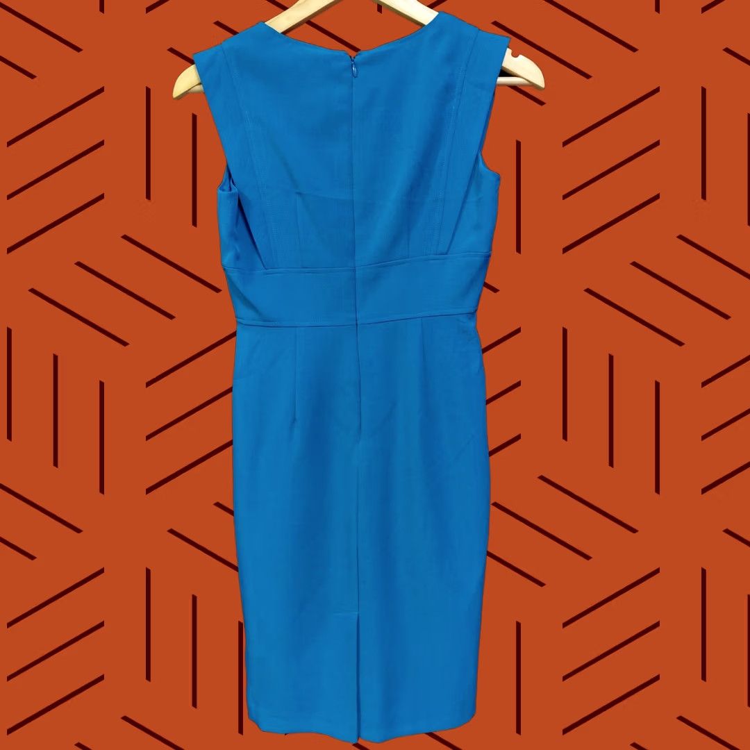 Adrianna Papell ADRIANNA PAPELL Dress Women Size 2P Blue Solid Sleeveless V-Neck Knee Length Size XS / US 0-2 / IT 36-38 - 1 Thumbnail