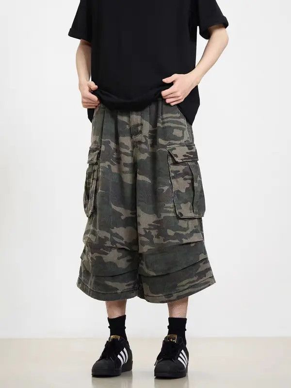 Japanese Brand VIBE Casual cargo shorts with camouflage wide-leg pockets Size US 30 / EU 46 - 4 Thumbnail