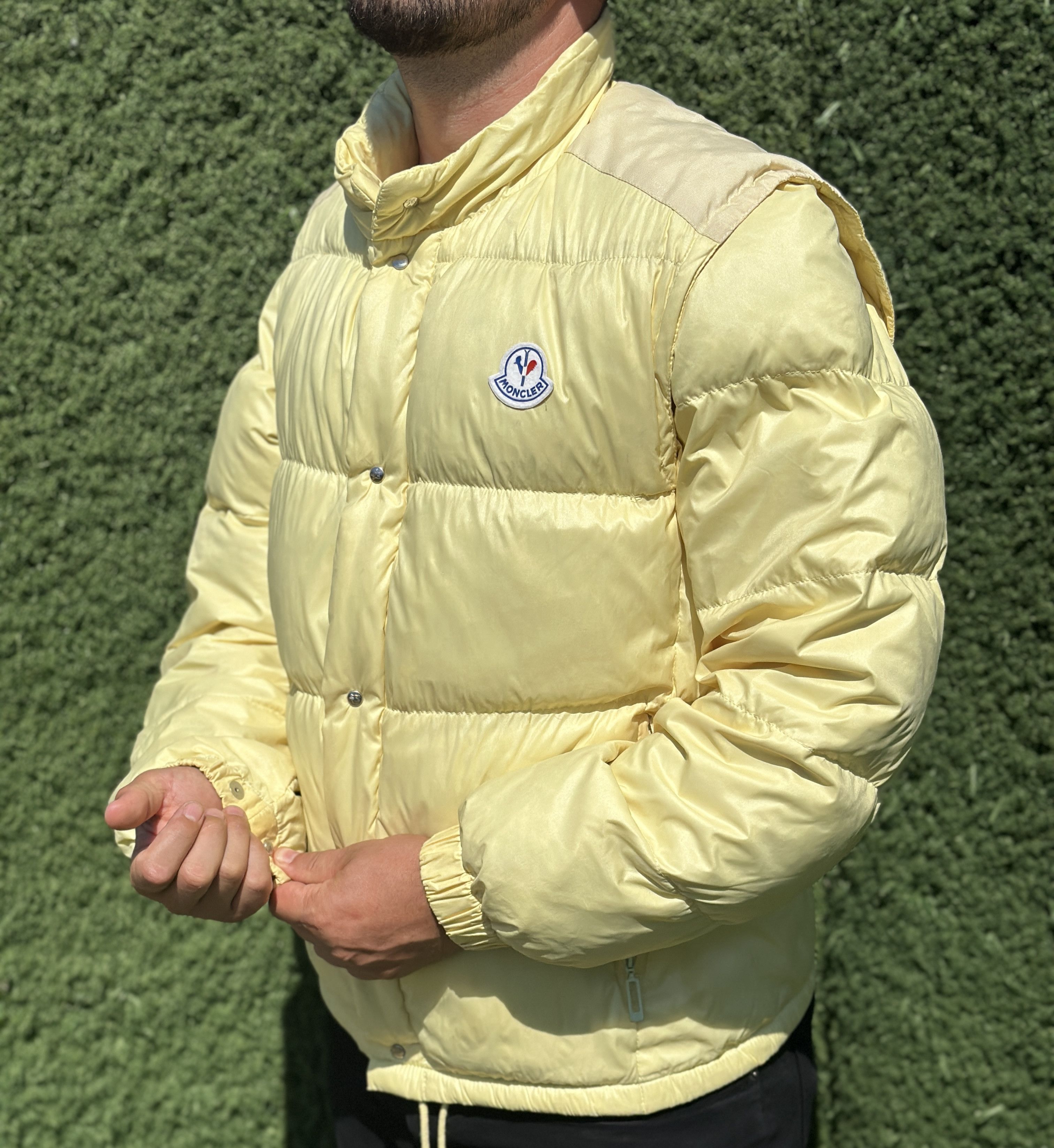 Moncler Rare Grenoble Moncler 1984 Goose Down Piumino Size 3 M L Size US L / EU 52-54 / 3 - 7 Thumbnail