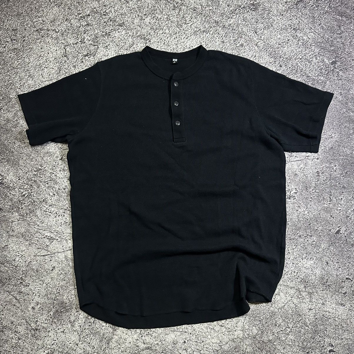 Uniqlo BUTTON UP THERMAL TSHIRT Size US XL / EU 56 / 4 - 1 Thumbnail