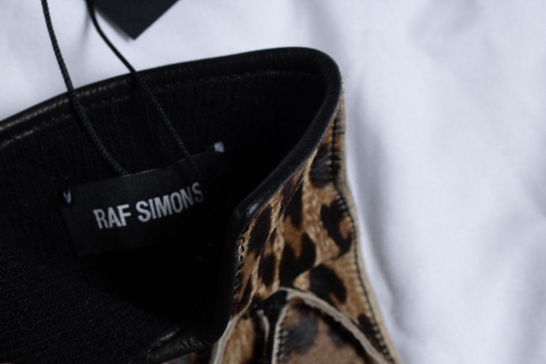 Raf Simons Raf Simons, leopard calf hair gloves Size ONE SIZE - 4 Thumbnail