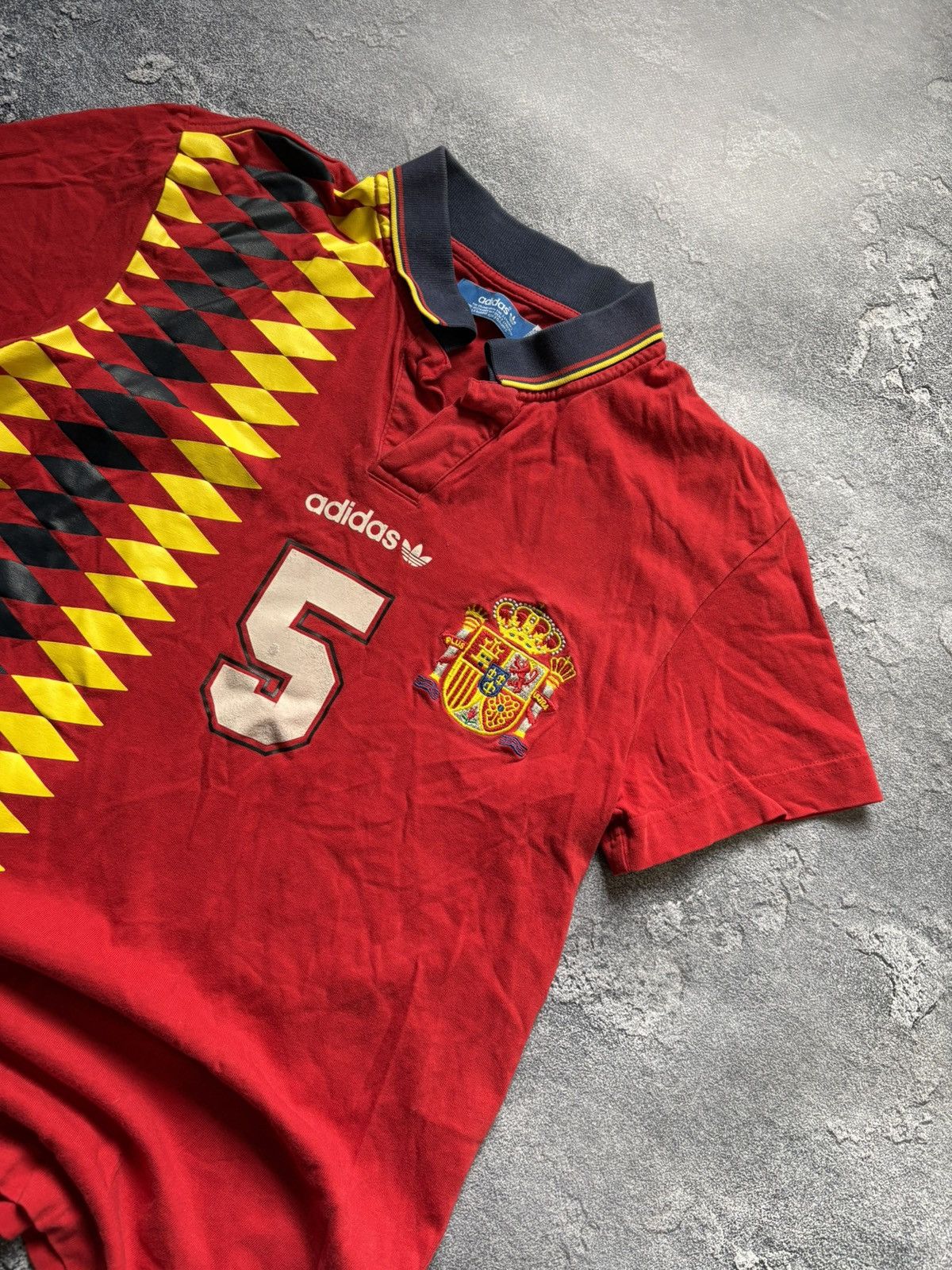 Adidas Vintage Adidas Spain Y2K Retro Football Soccer Jersey Rare Size US XS / EU 42 / 0 - 4 Thumbnail