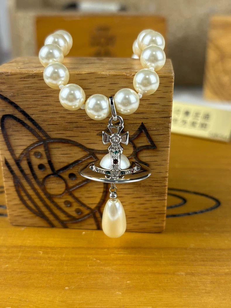 Vivienne Westwood Vivienne Westwood Flying saucer pearl necklace Size ONE SIZE - 6 Thumbnail