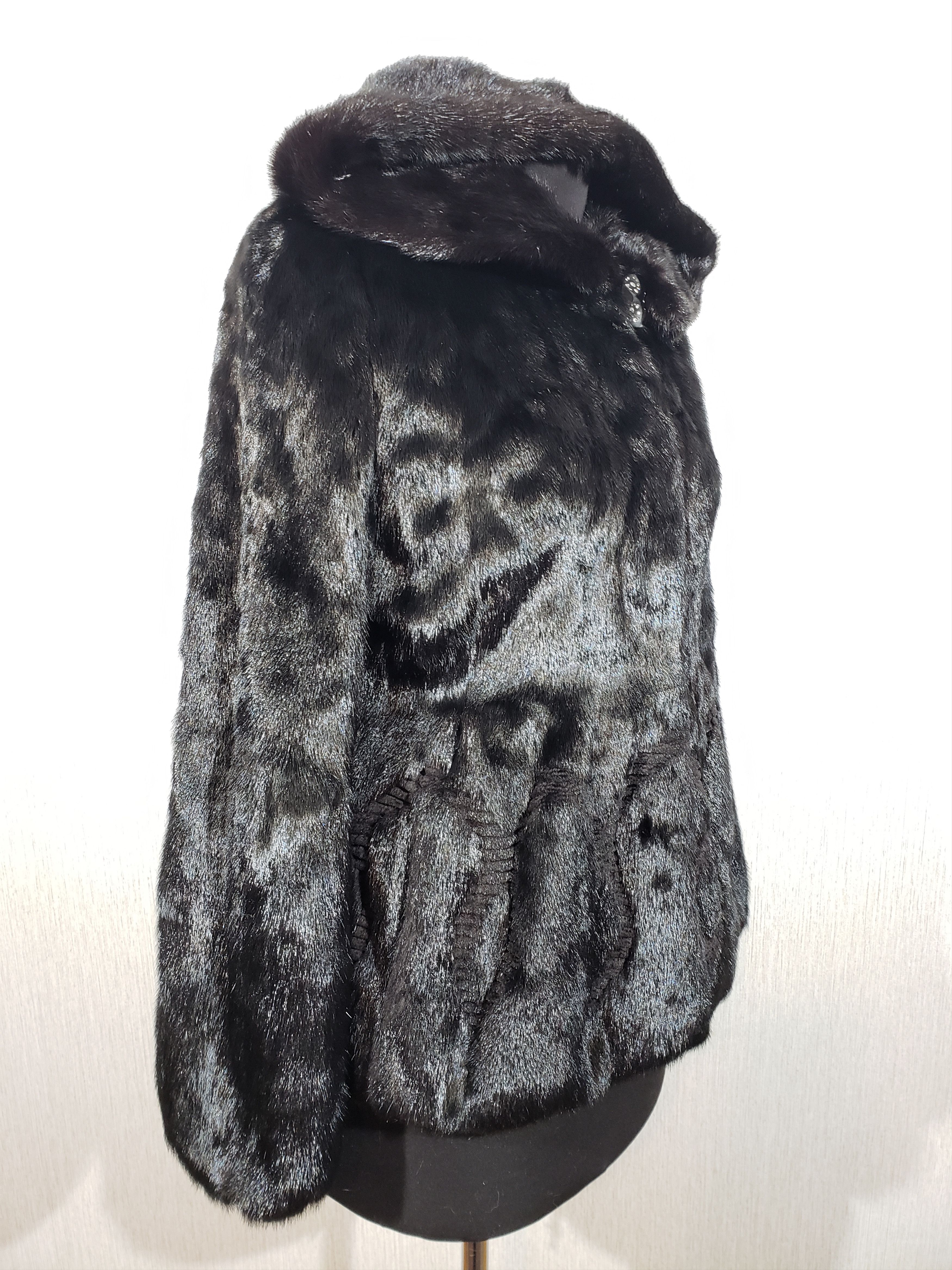 Other Stylish women's mink fur coat with a hood. Size M / US 6-8 / IT 42-44 - 3 Thumbnail