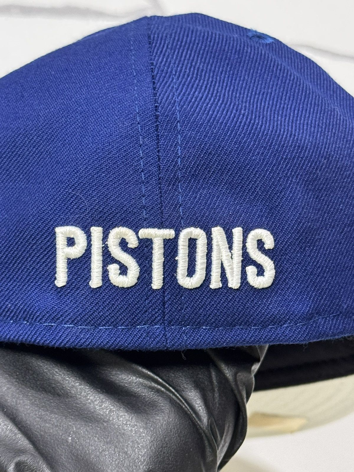 New Era New Era 59FIFTY Hardwood Classics Detroit Pistons Fitted Hat Size ONE SIZE - 11 Thumbnail