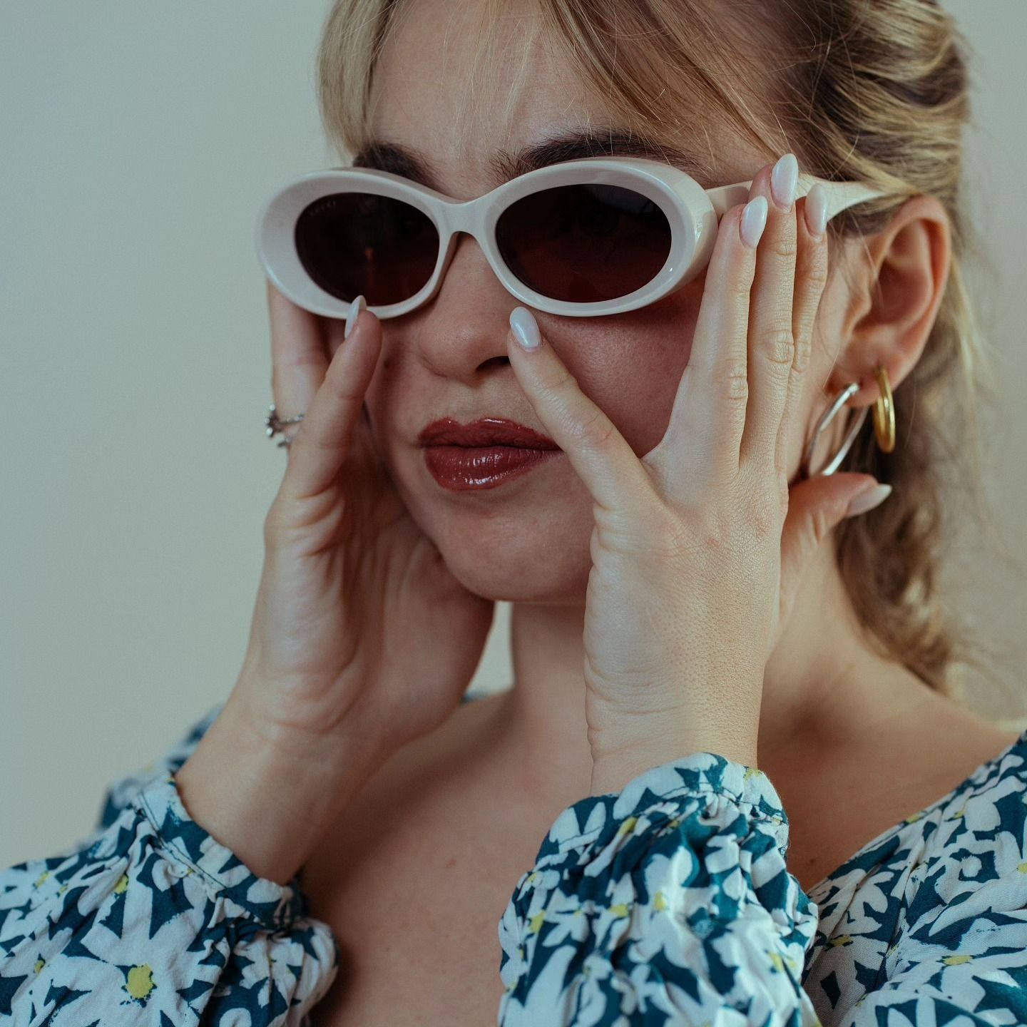 image of New Gucci Gg1527S - 004 Ivory Sunglasses, Women's
