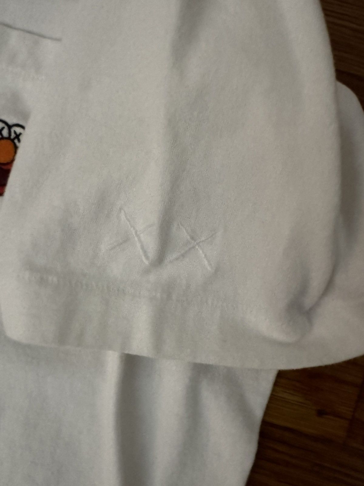 Uniqlo Uniqlo Sesame Street Elmo Pocket Tee White - size Medium Size US M / EU 48-50 / 2 - 2 Thumbnail