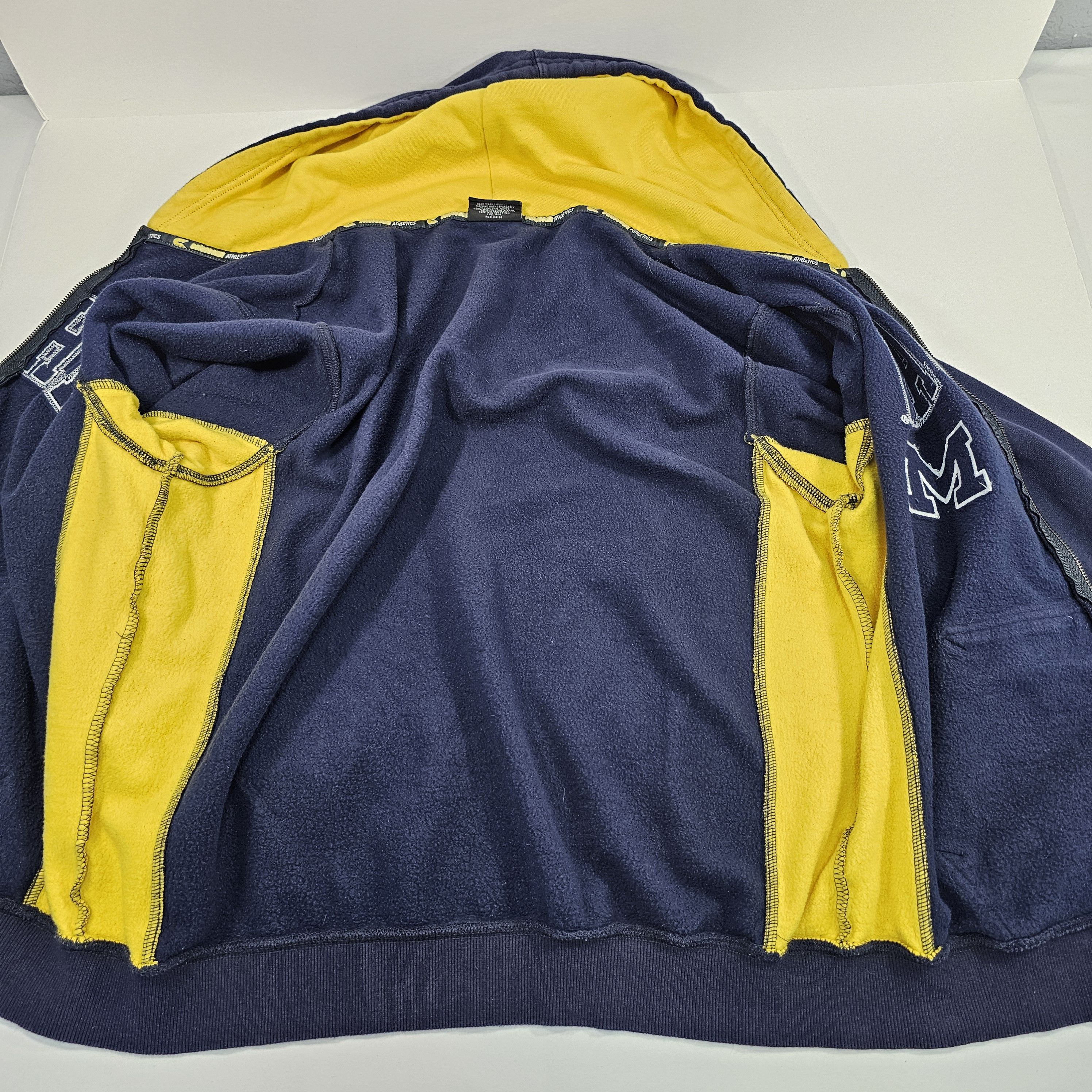 Colosseum Athletics Colosseum Athletics University of Michigan Full Zip Hoodie Size US L / EU 52-54 / 3 - 5 Thumbnail
