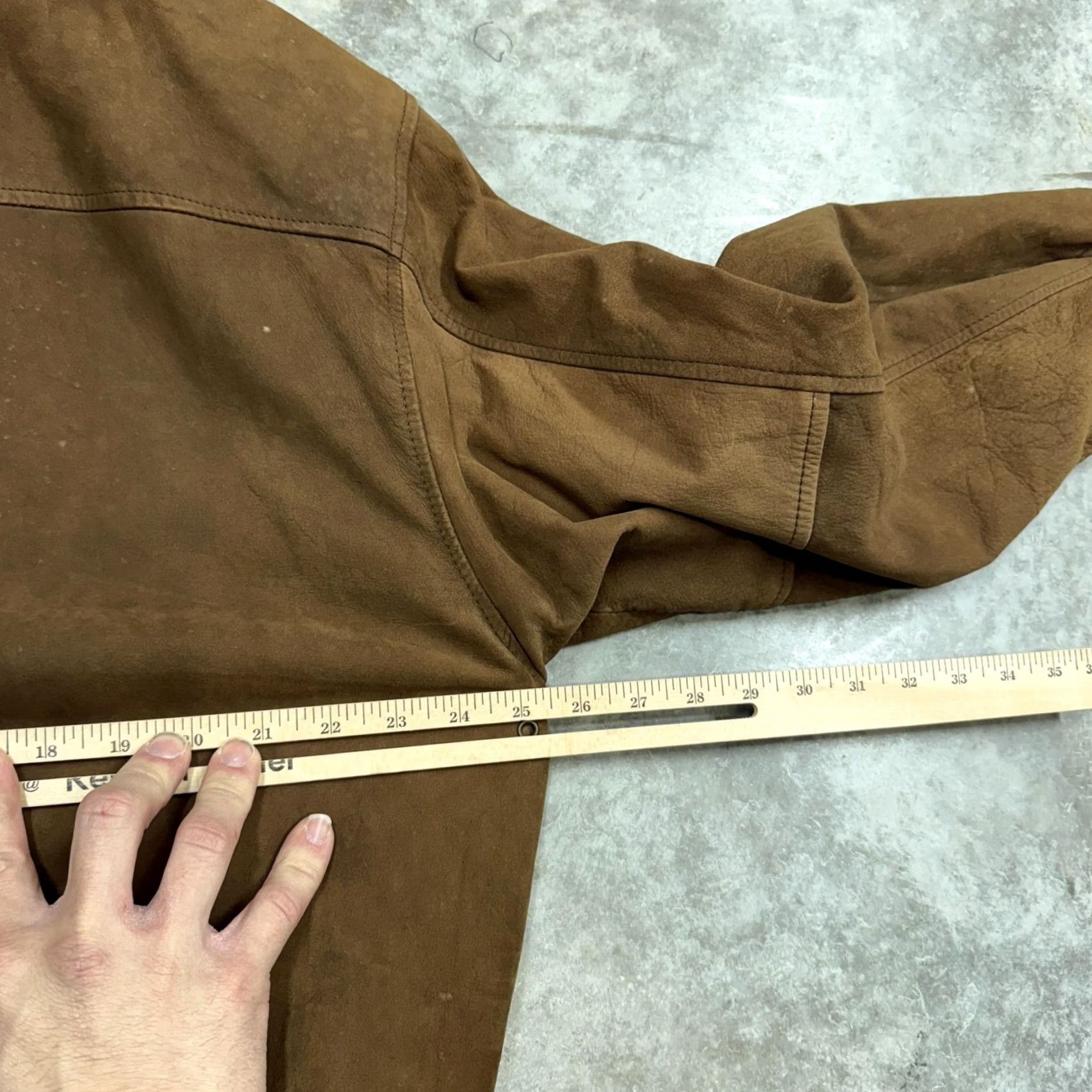 Vintage Clout Leather Bomber Jacket Mens Large Brown World Map Lining Front Zip Pockets Insulated Casual Workwear Size US L / EU 52-54 / 3 - 7 Thumbnail