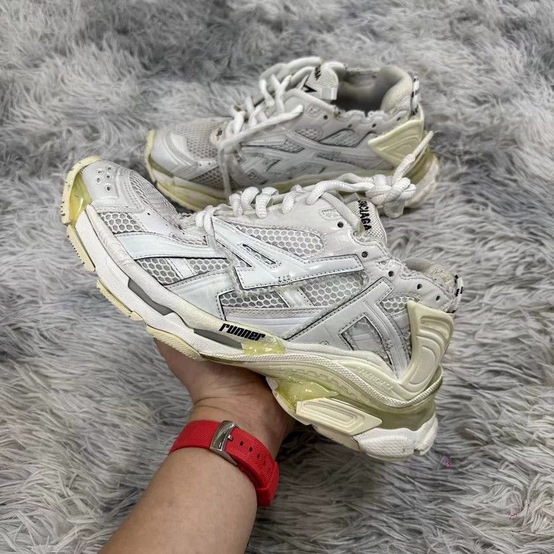 Balenciaga Balenciaga Runner shoes 2502-Nextarrow Size US 7 / EU 40 - 2 Thumbnail