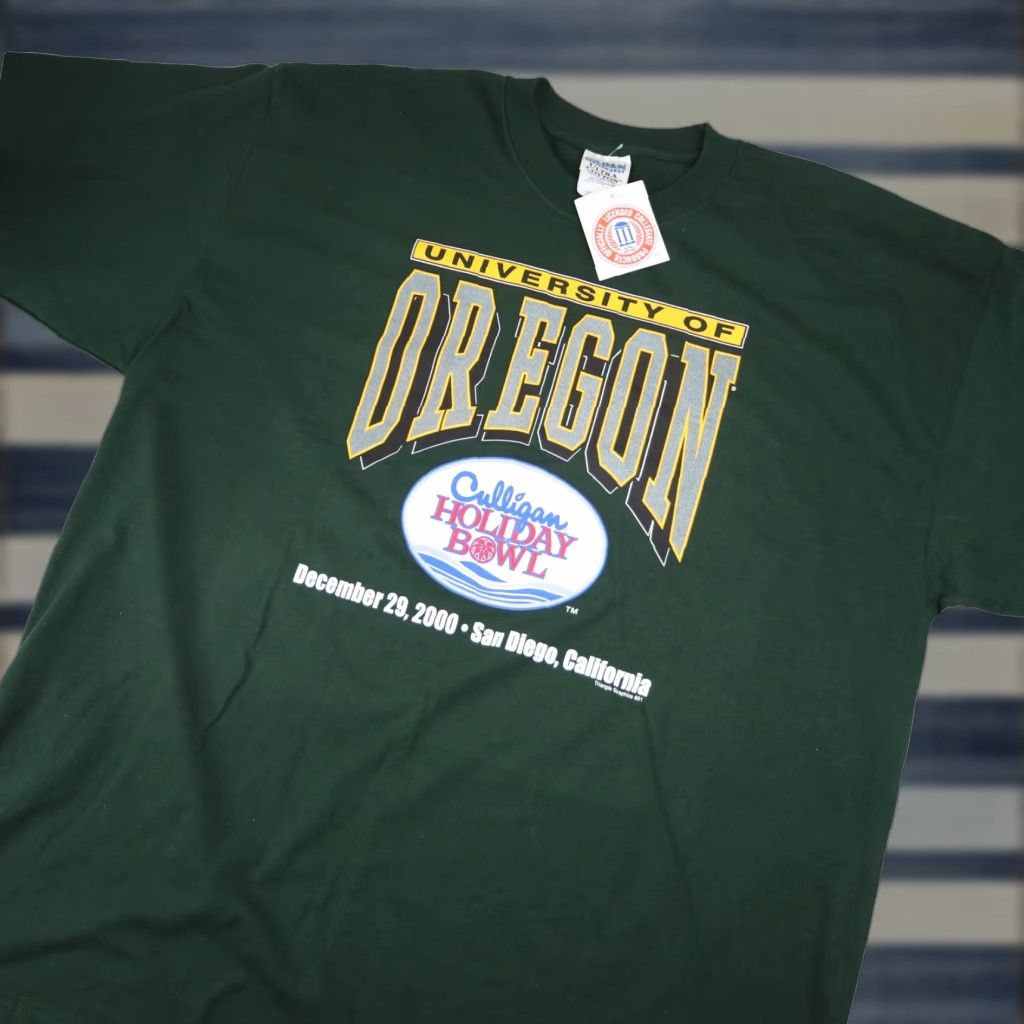Vintage VINTAGE NWT Ducks Holiday Bowl Graphic T Shirt XXL Green Men 2XL Shirts Size US XXL / EU 58 / 5 - 1 Thumbnail