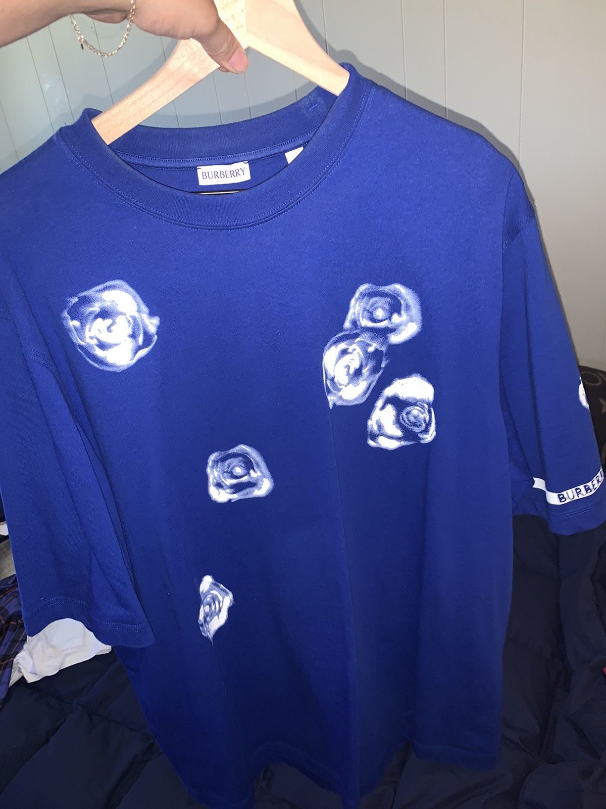 Burberry Burberry roses Size US XXL / EU 58 / 5 - 1 Thumbnail